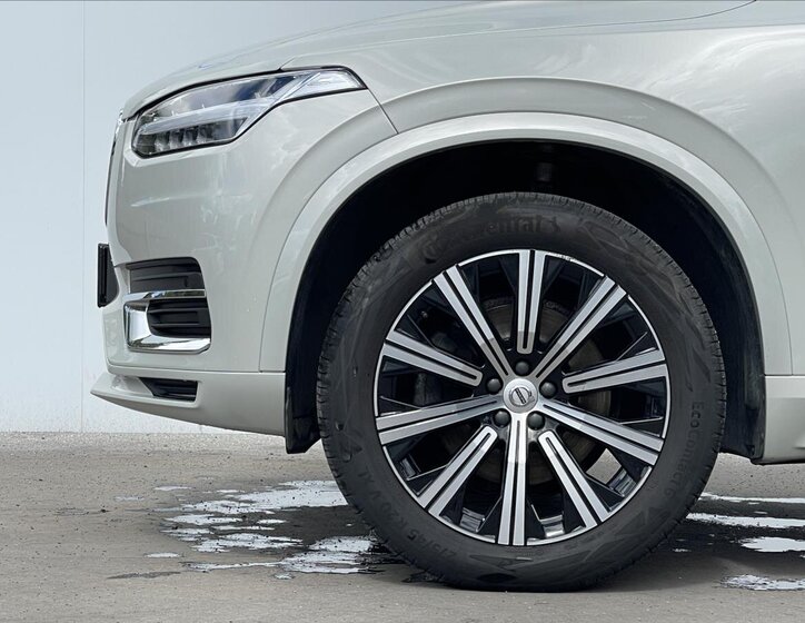 Volvo XC90 19