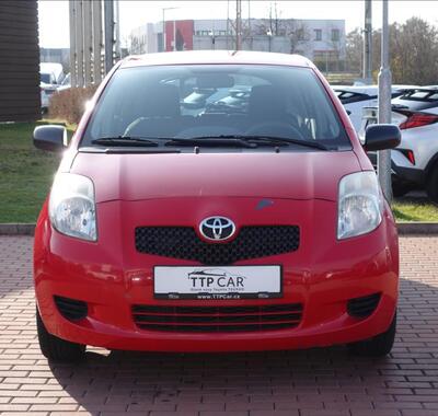 Toyota Yaris 2