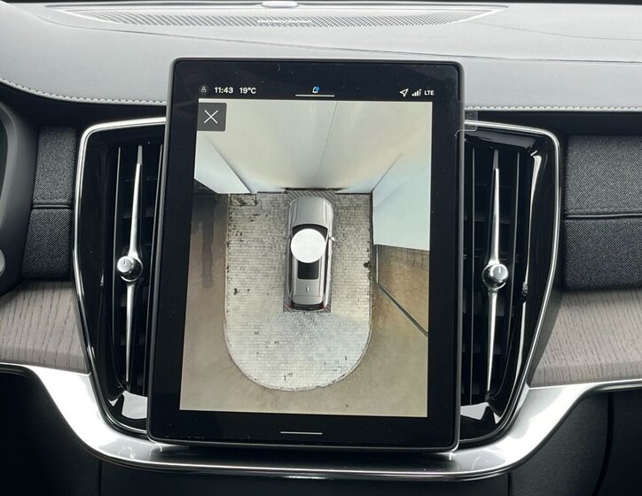 Volvo XC90 SUV 2,0 l 335 kw