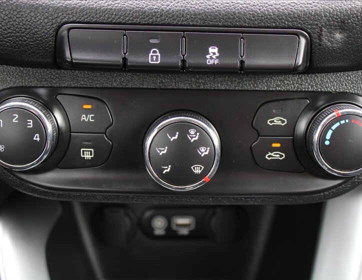 KIA Ceed Hatchback 1,4 l 73 kw