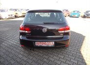 Volkswagen Golf 11