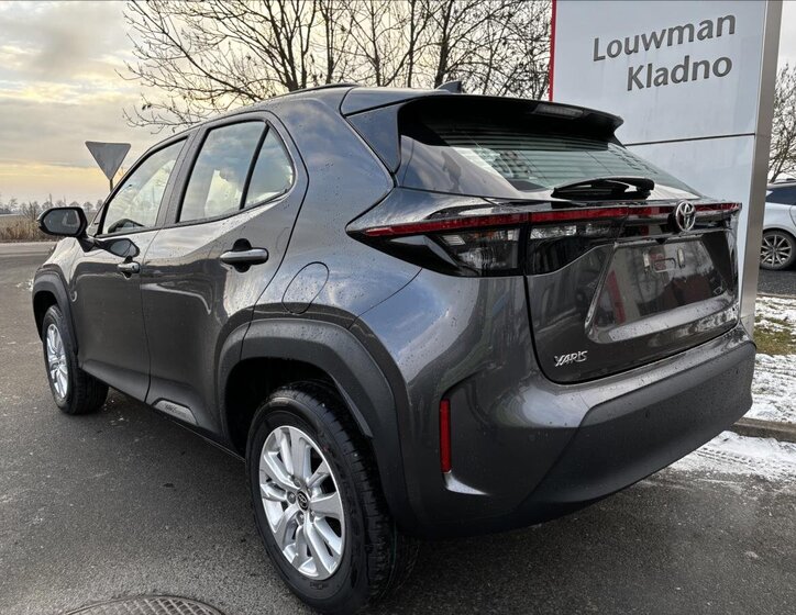 Toyota Yaris Cross SUV 1,5 l 68 kw