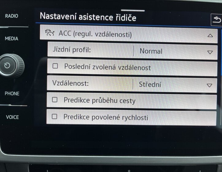 Volkswagen Passat 30