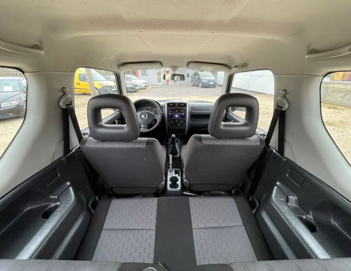 Suzuki Jimny SUV / Terénní 1,5 l 63 kw