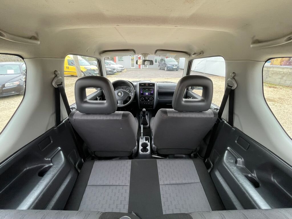 Suzuki Jimny SUV / Terénní 1,5 l 63 kw