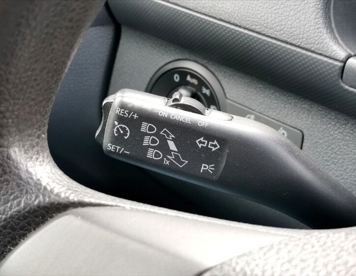 Volkswagen Caddy Pick-up 1,6 l 75 kw