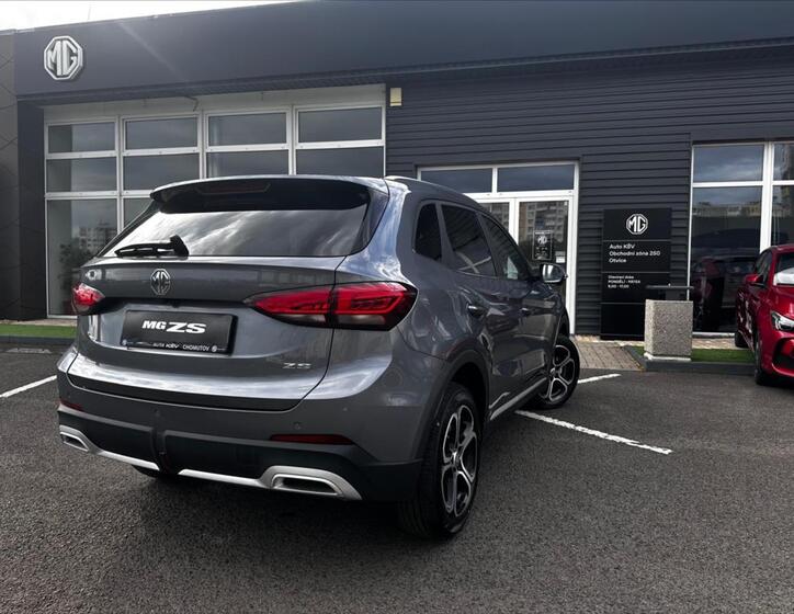 MG ZS 3