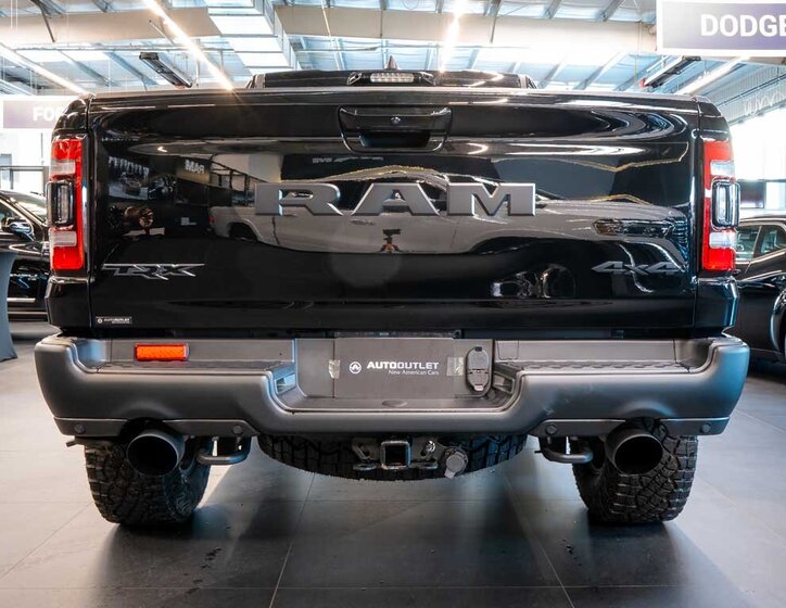 Dodge RAM Pick-up 6,2 l 523 kw