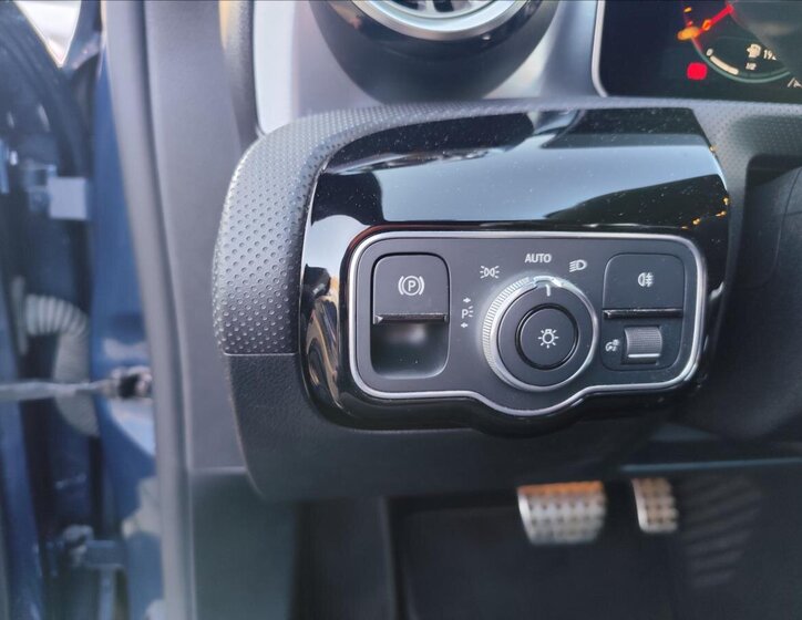 Mercedes-Benz CLA Kombi 2,0 l 110 kw