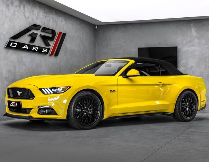 Ford Mustang 2
