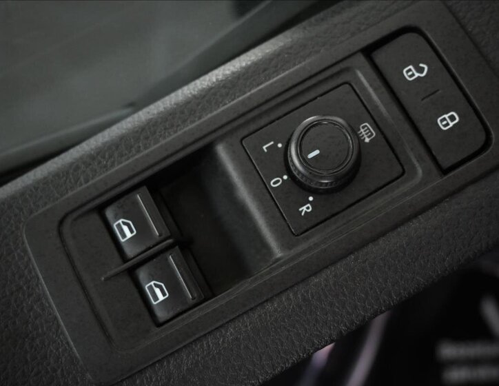 Volkswagen Transporter Skříň 2,0 l 75 kw