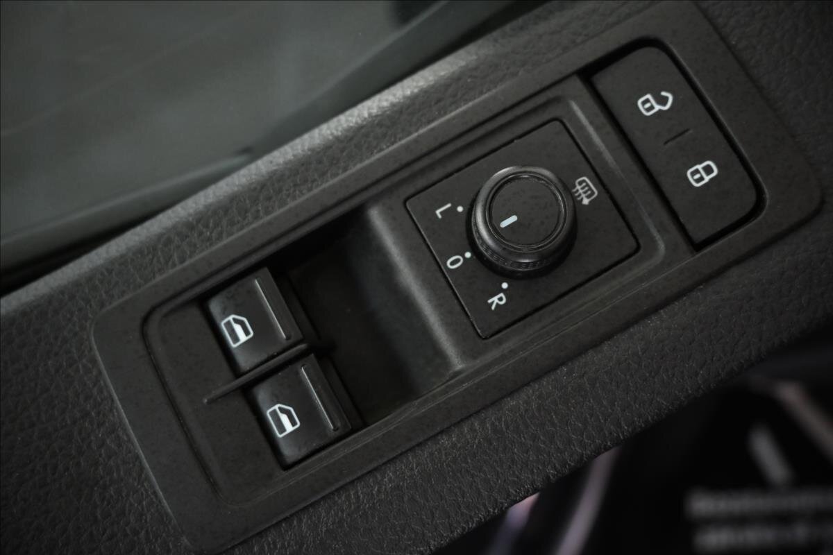 Volkswagen Transporter Skříň 2,0 l 75 kw