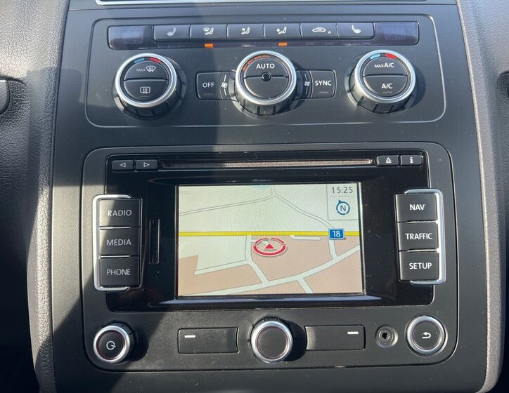 Volkswagen Touran MPV 1,6 l 77 kw