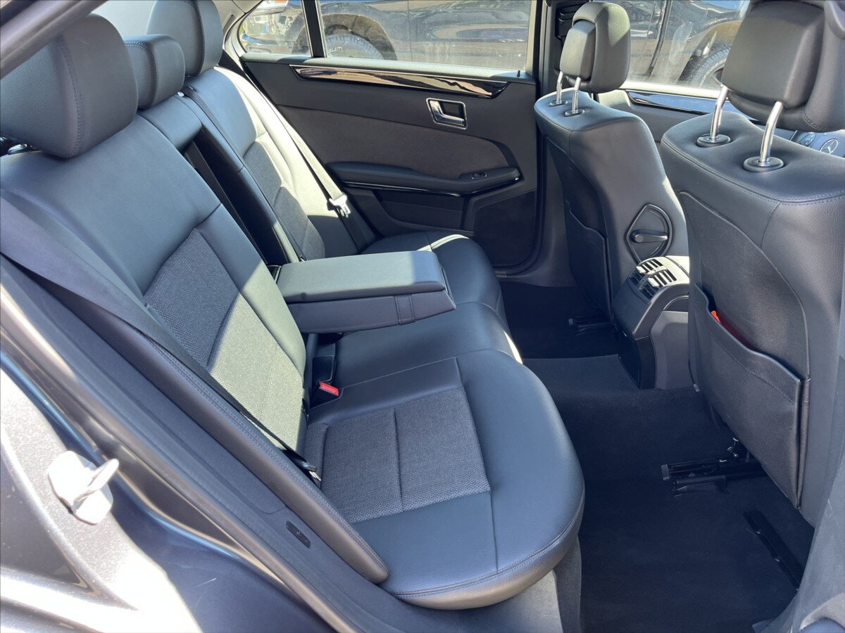 Mercedes-Benz Třídy E Sedan / Limuzína 2,1 l 100 kw