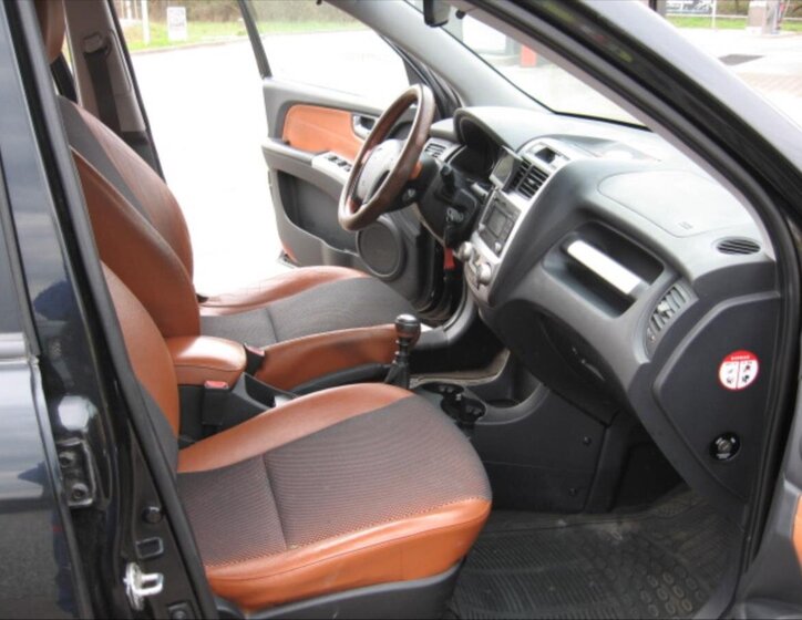 KIA Sportage Kombi 2,0 l 110 kw