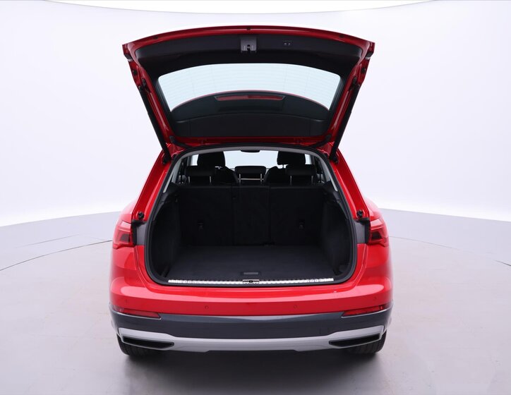 Audi Q3 SUV 2,0 l 110 kw