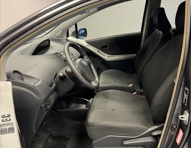 Toyota Yaris Hatchback 998,0 51 kw
