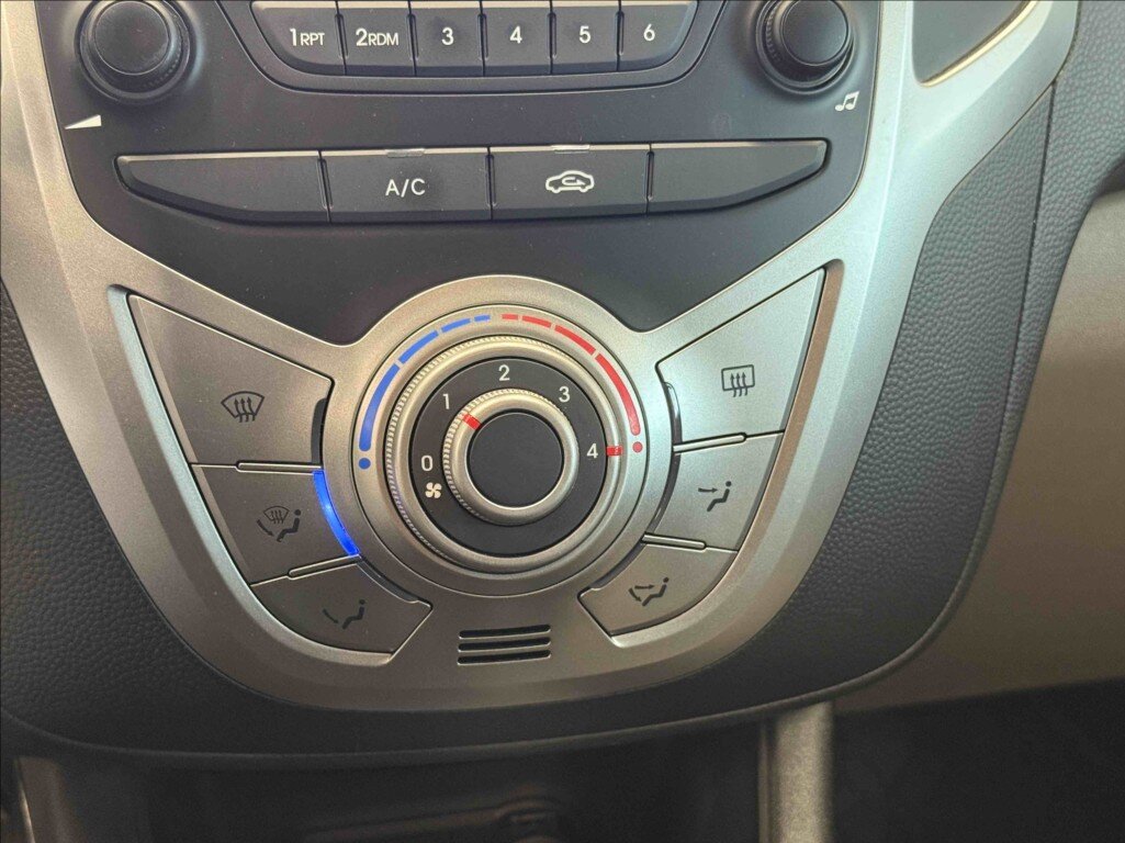 Hyundai ix20 SUV 1,6 l 91 kw