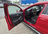 Mercedes-Benz GLA SUV / Terénní 1,6 l 115 kw