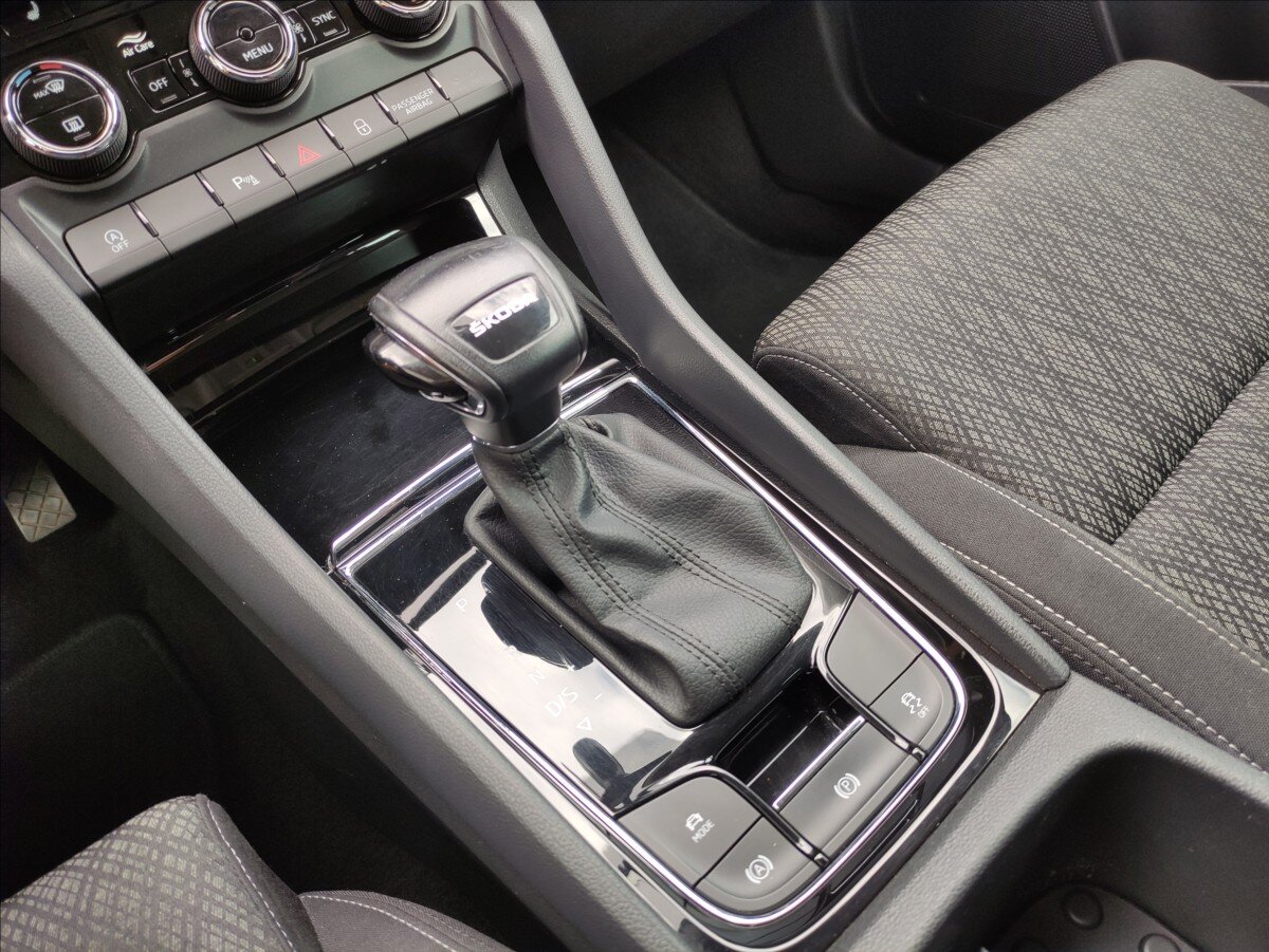 Škoda Karoq SUV / Terénní 2,0 l 85 kw