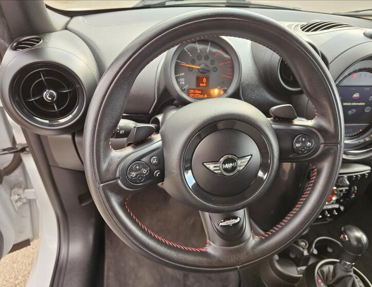 Mini Paceman 15