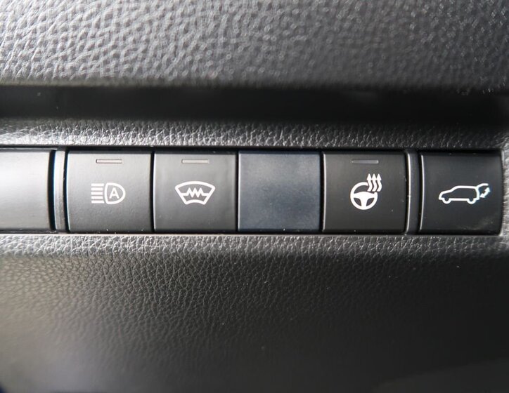 Toyota RAV4 SUV / Terénní 2,5 l 131 kw