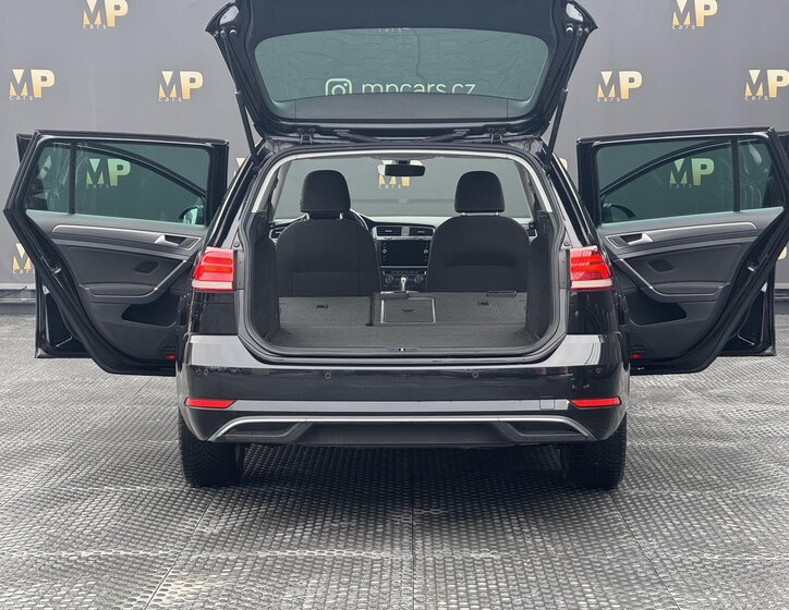 Volkswagen Golf Kombi 1,6 l 85 kw