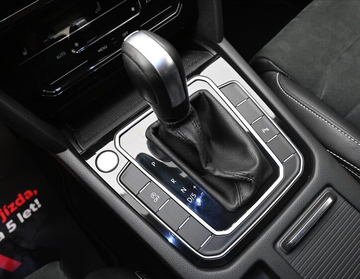 Volkswagen Passat Kombi 2,0 l 110 kw