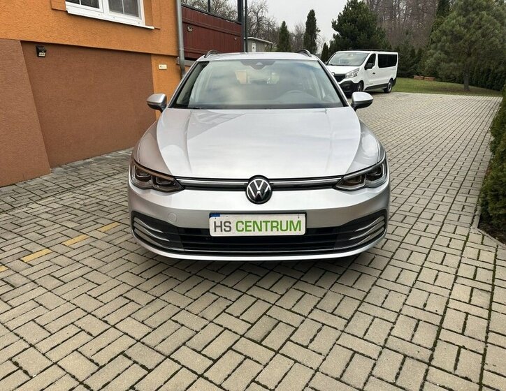 Volkswagen Golf 9