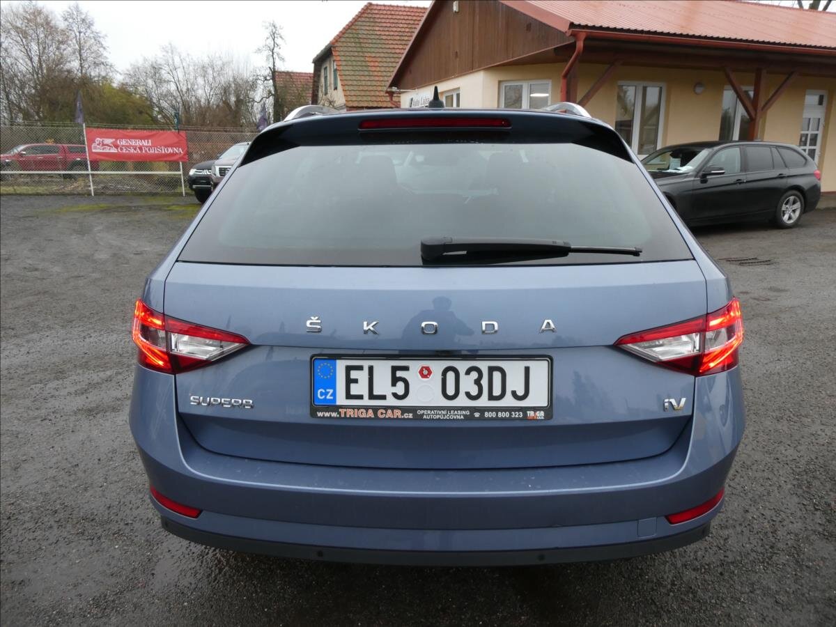 Škoda Superb
