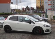 Fiat Grande Punto Hatchback 1,4 l 139 kw
