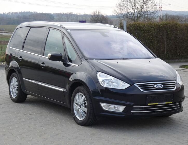 Ford Galaxy 13