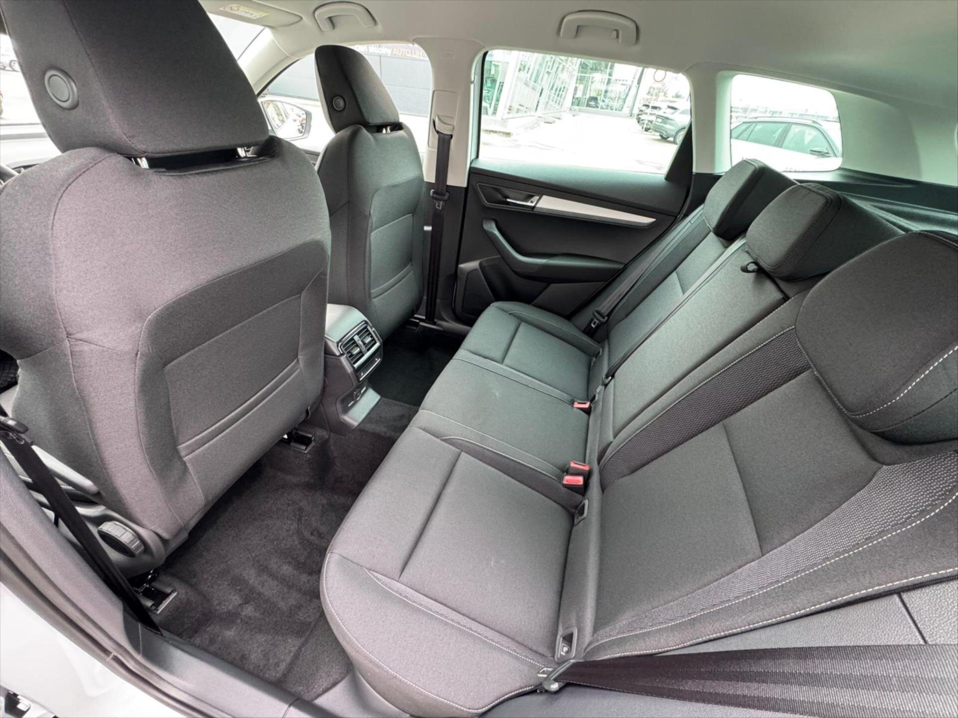 Škoda Karoq SUV / Terénní 1,5 l 110 kw