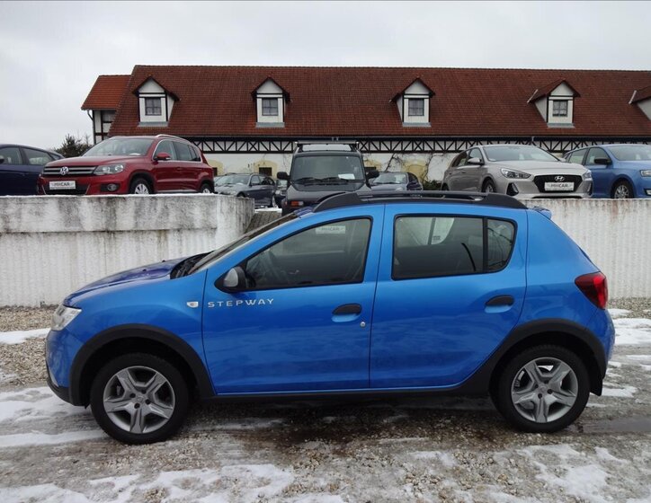 Dacia Sandero Hatchback 898,0 66 kw