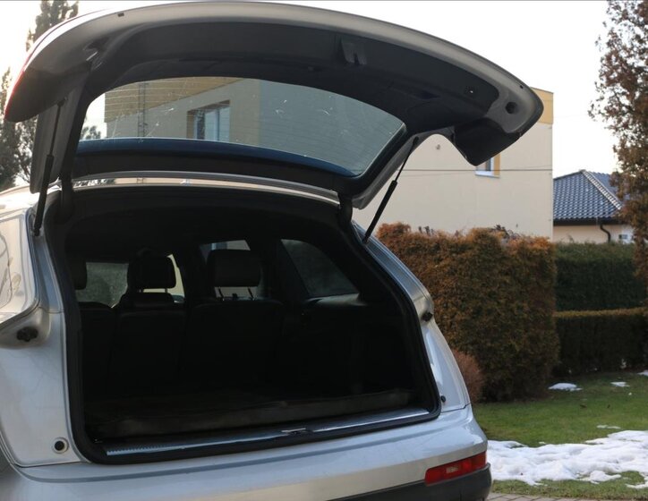 Audi Q7 Kombi 3,0 l 176 kw