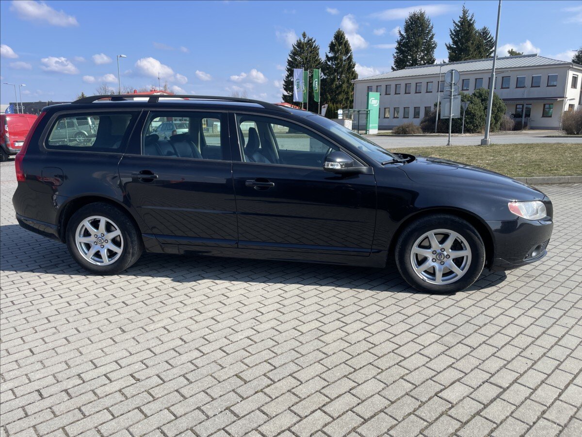 Volvo V70 Kombi 2,4 l 136 kw