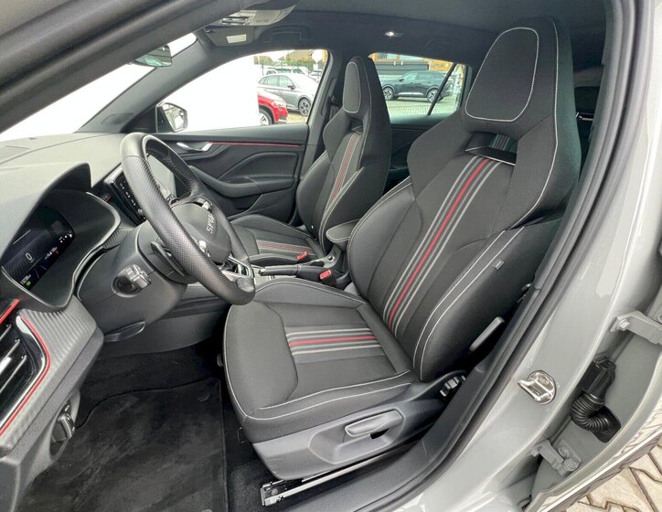 Škoda Scala Hatchback 1,5 l 110 kw