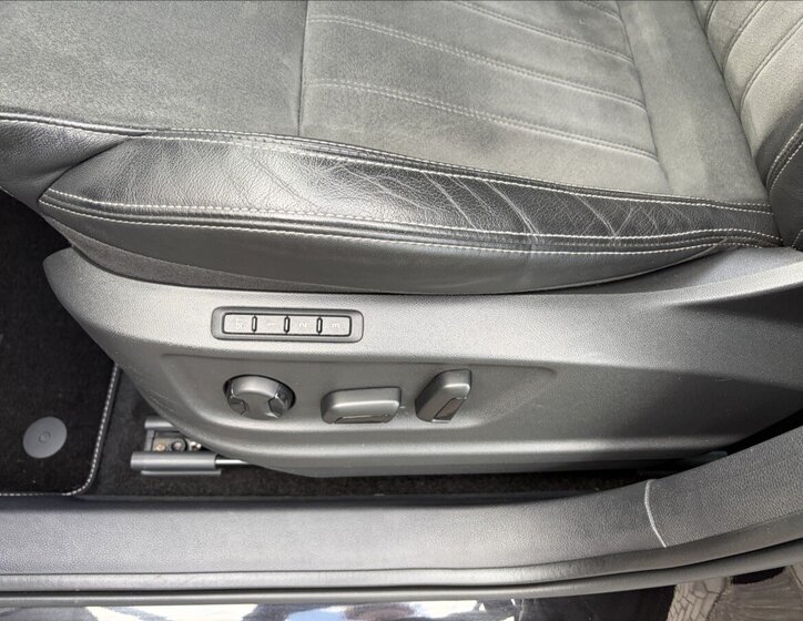 Škoda Karoq Kombi 999,0 81 kw