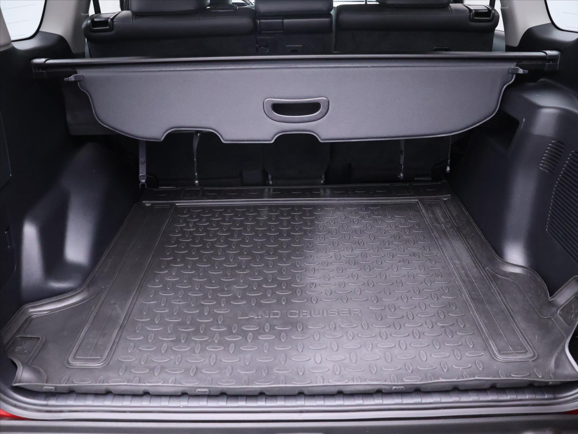 Toyota Land Cruiser SUV / Terénní 2,8 l 150 kw