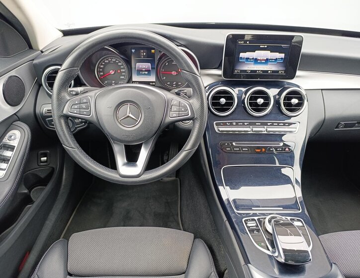 Mercedes-Benz Třídy C Sedan / Limuzína 2,1 l 125 kw