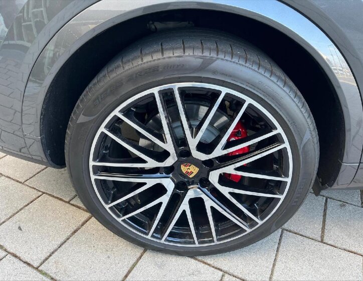 Porsche Cayenne Kupé 4,0 l 349 kw