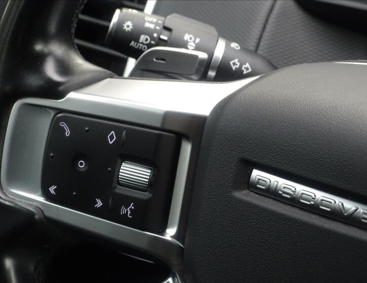 Land Rover Discovery SUV / Terénní 3,0 l 221 kw