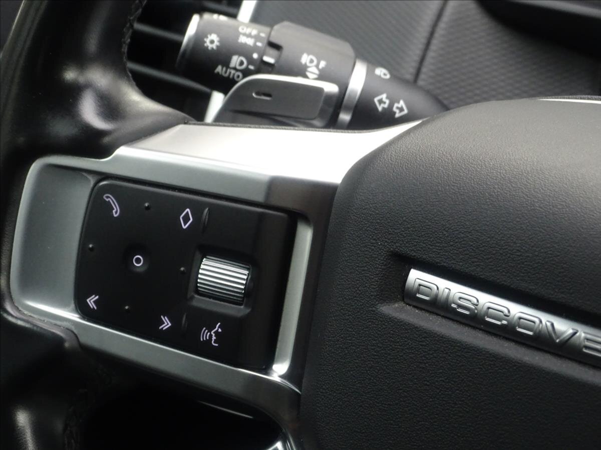 Land Rover Discovery SUV / Terénní 3,0 l 221 kw