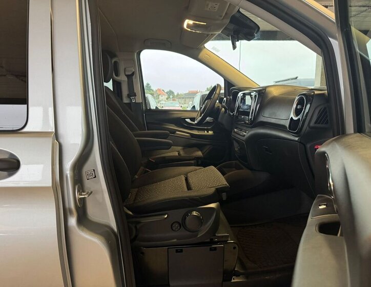Mercedes-Benz Vito 10