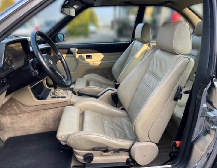 BMW M6 Kupé 3,5 l 210 kw