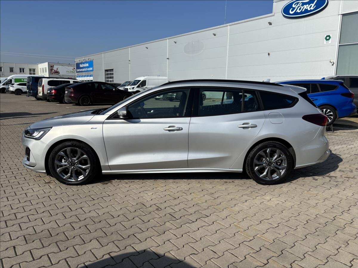 Ford Focus Kombi 999,0 92 kw