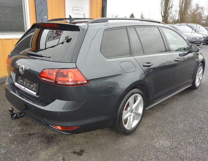 Volkswagen Golf Kombi 2,0 l 135 kw