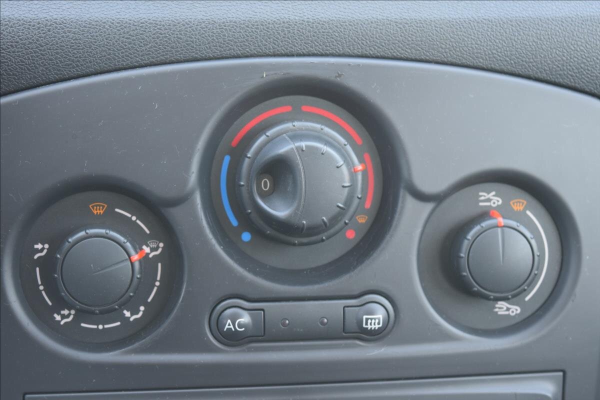 Renault Clio Kombi 1,1 l 74 kw