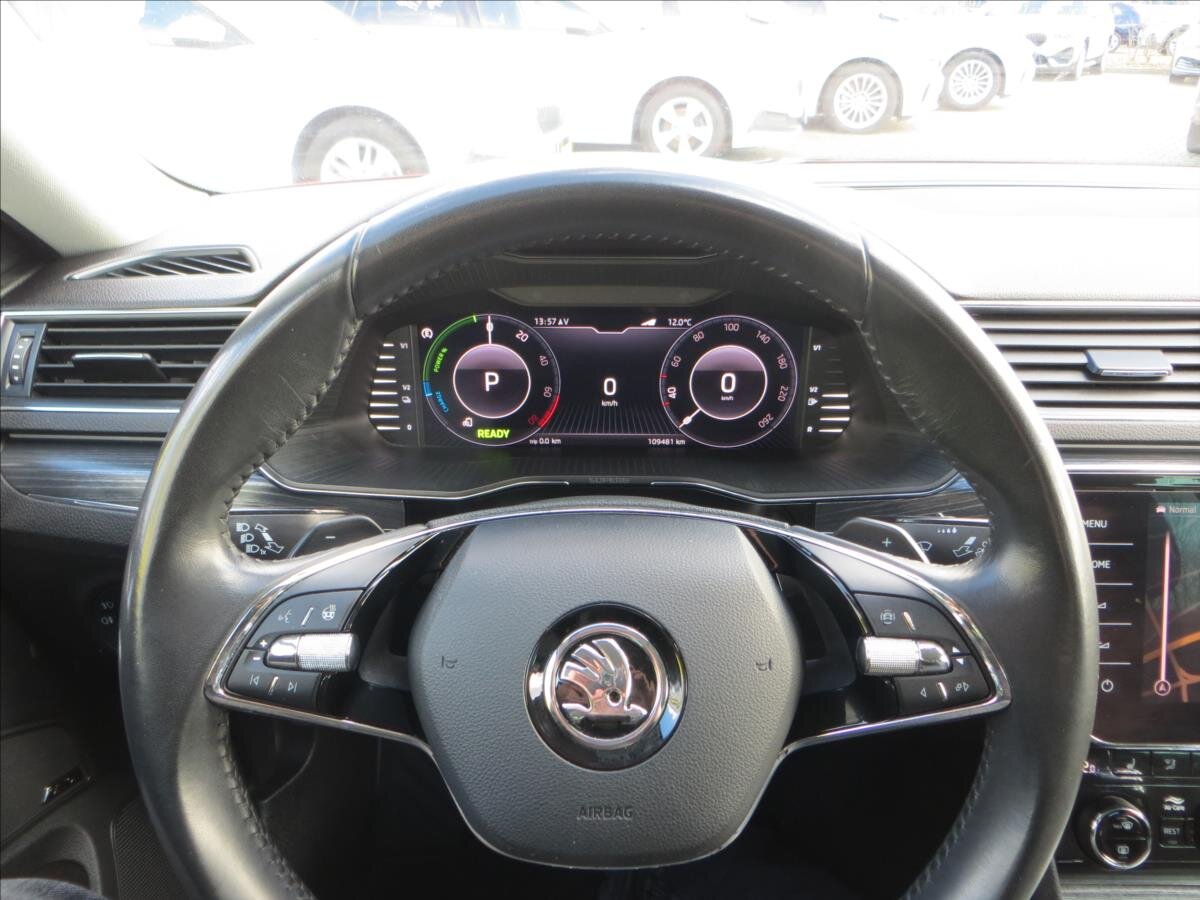 Škoda Superb Liftback 1,4 l 115 kw