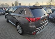 Mitsubishi Outlander 8